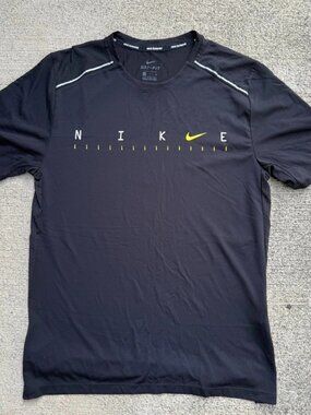 Nike Dri Fit Running Shirt Mens Small Black Spellout Lightweight Spellout